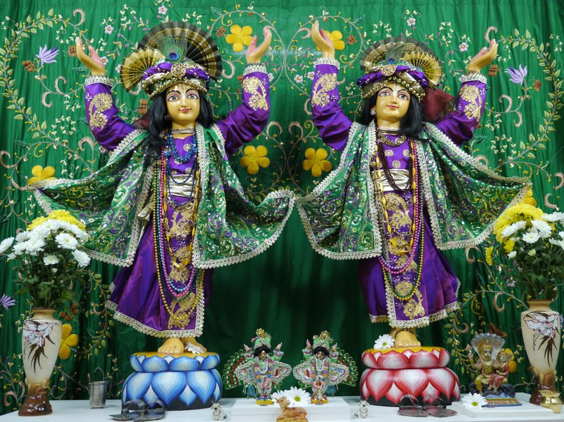 Божества Шри Шри Нитай Гаура Натарадж (22.01.2014)